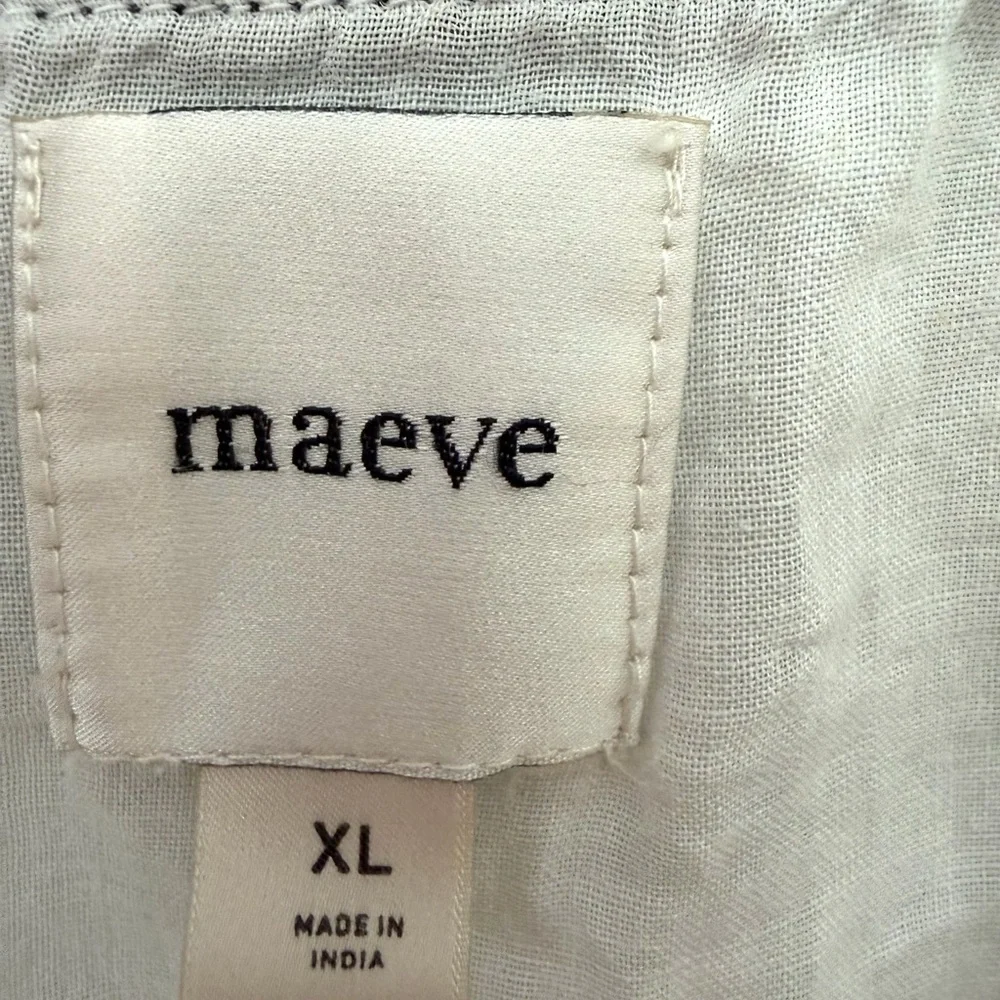 Maeve White Linen Tunic with Black Trim/Stitching XL - Picture 11 of 12